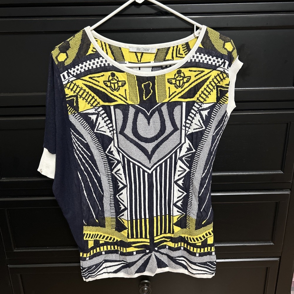 OBLIQUE  CREATIONS‎ BLUE YELLOW KNIT SWEATER  CUT OUT SHORT SLEEVE Size 0